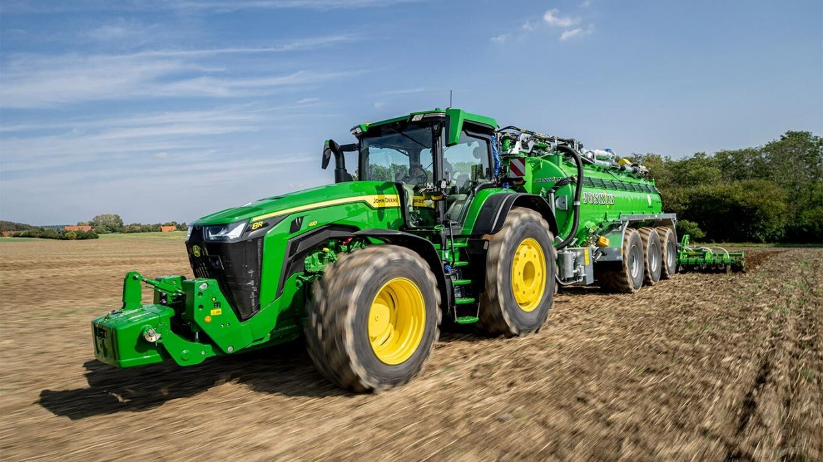 Nouveaux tracteurs dans la série 8R de John Deere