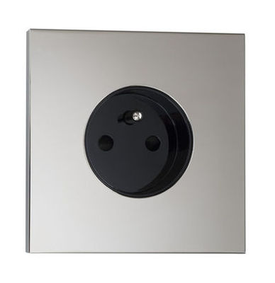 Prise de courant de la collection Siam avec finition Nickel Miroir 