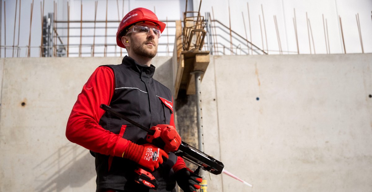 Résine FIS RC II fischer, une résine hybride pour le scellement de fers à béton
